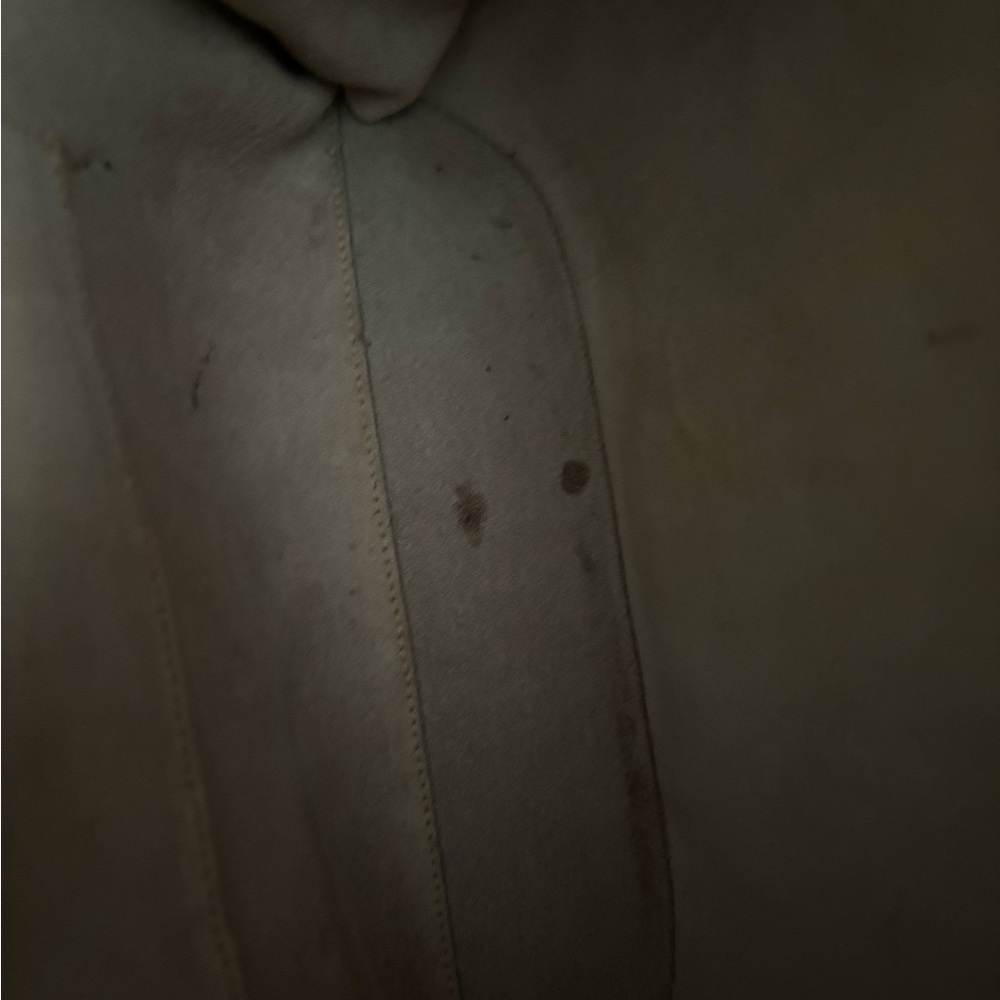 Leather like two-toned handbag - Picture 11 of 12